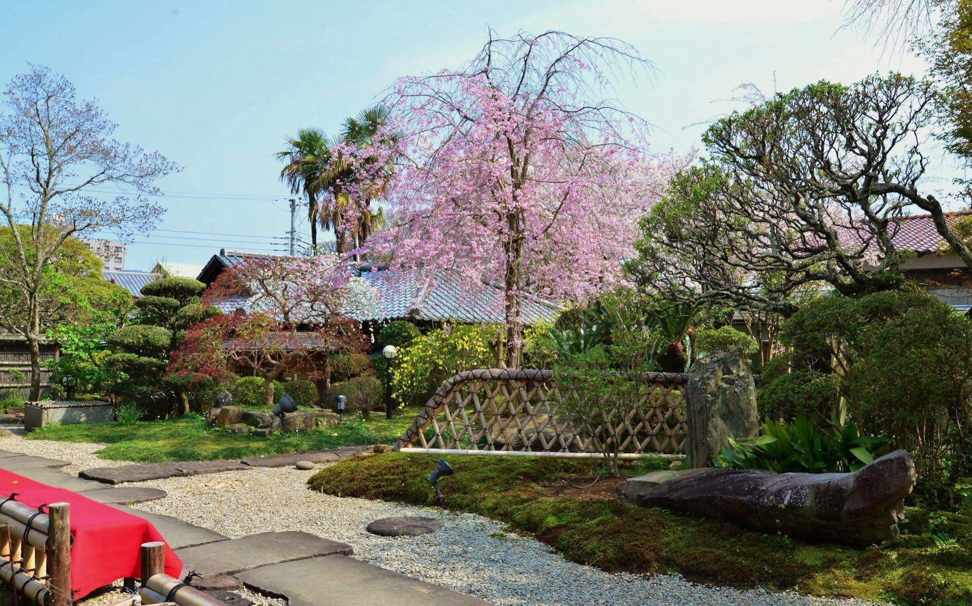 Kona Besso Hotel Izunokuni Buitenkant foto