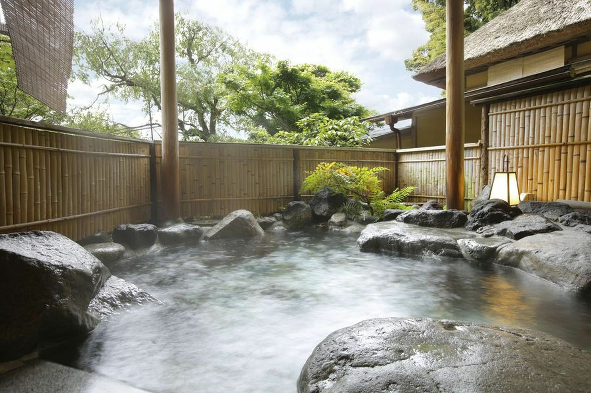 Kona Besso Hotel Izunokuni Buitenkant foto