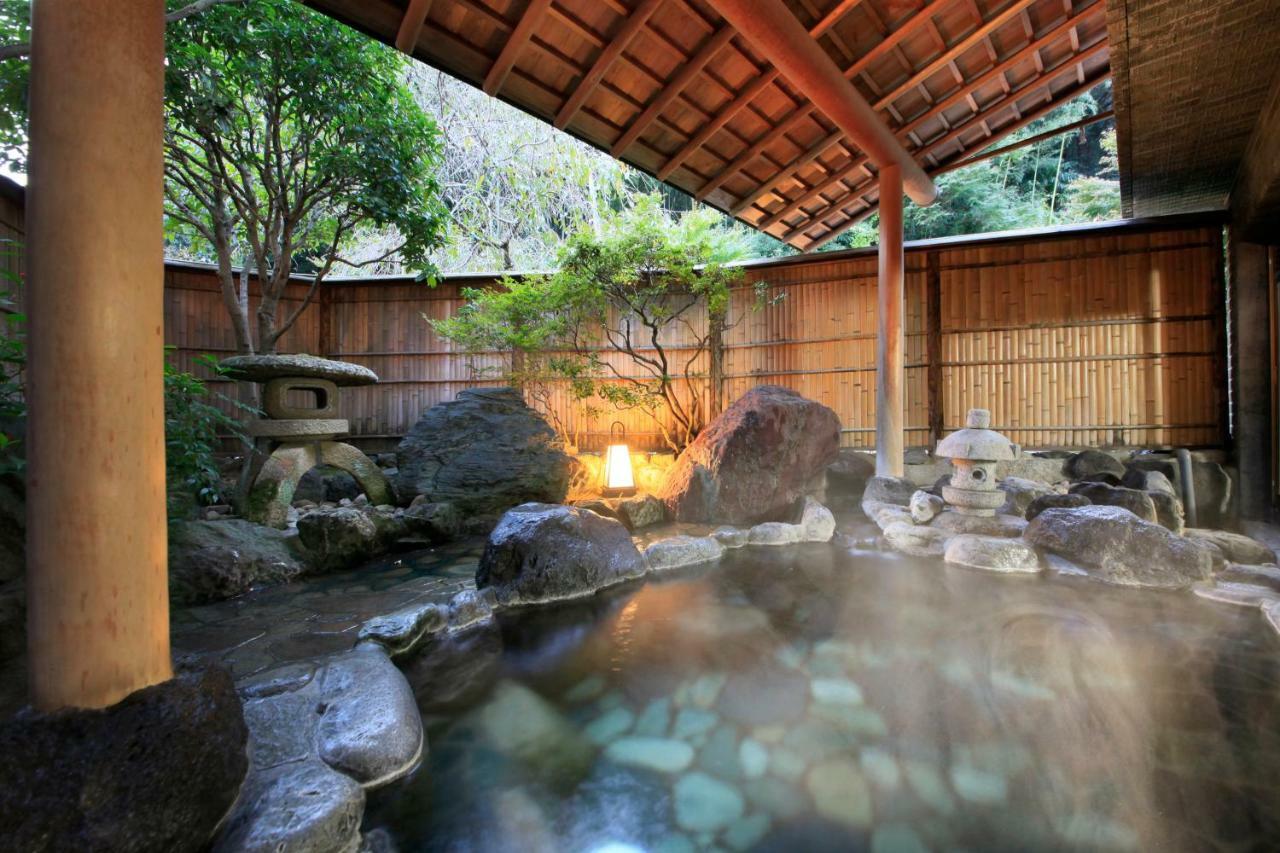 Kona Besso Hotel Izunokuni Buitenkant foto